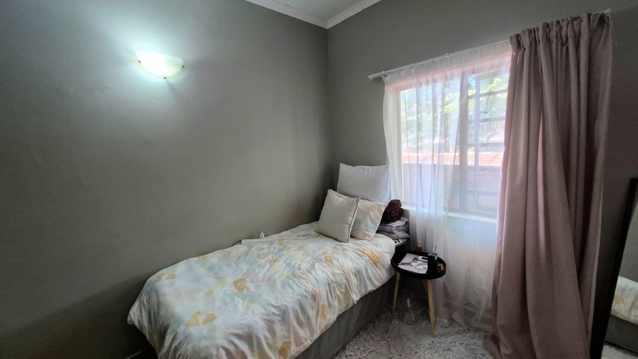 1 Bedroom Property for Sale in Die Bult North West